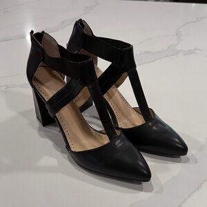 Adrienne Vittadini Black T-Strap Pointed Block Heels with Back Zip